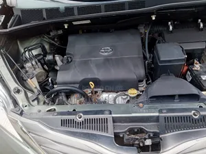 Toyota Sienna 2013 Gray