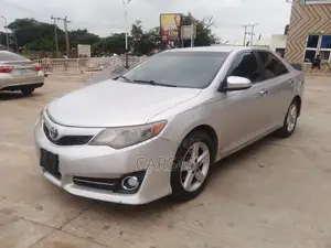 Toyota Camry 2012 Silver
