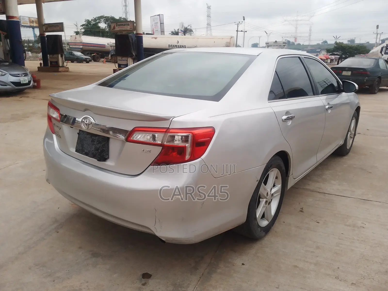 Toyota Camry 2012 Silver