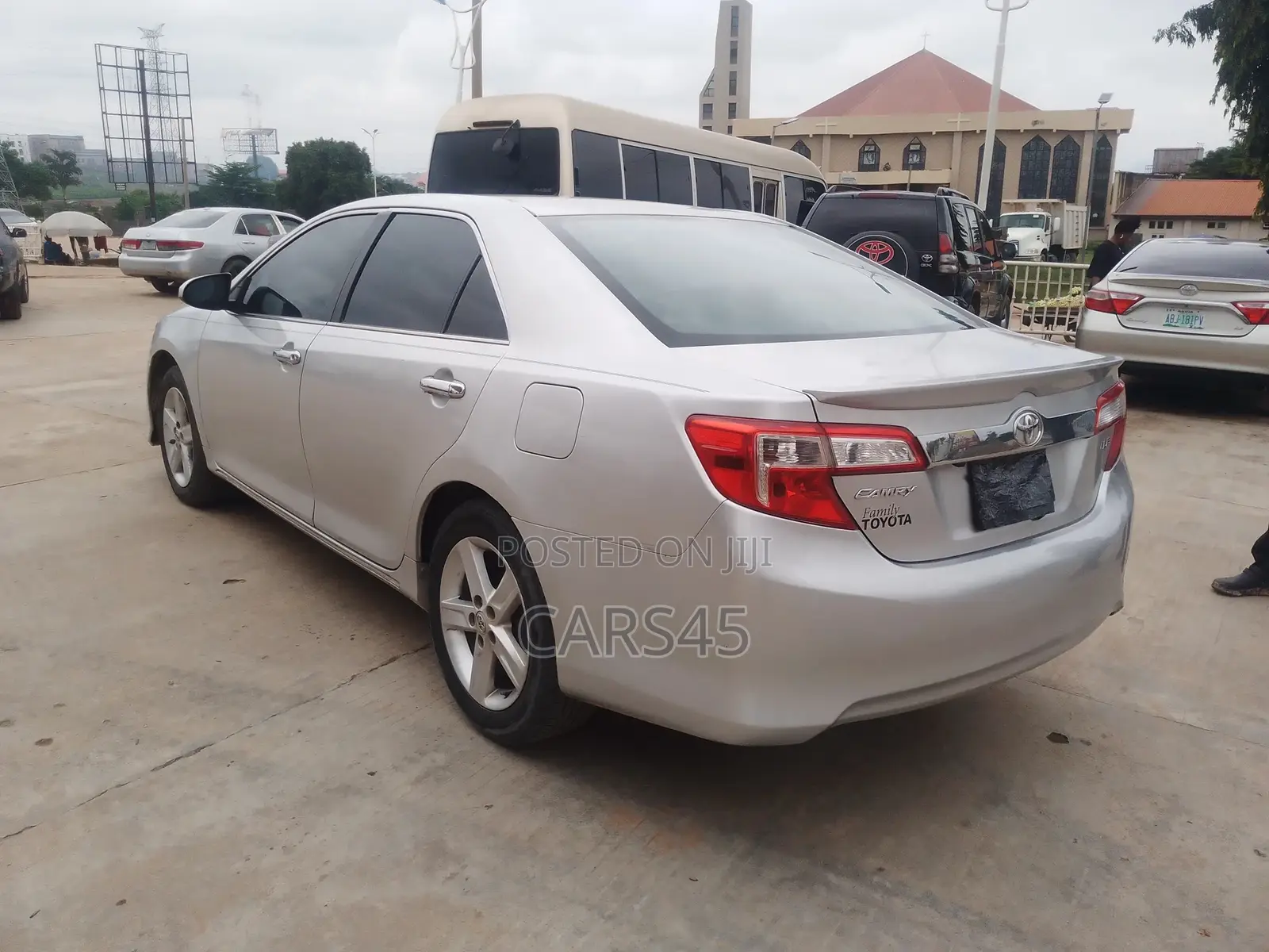 Toyota Camry 2012 Silver