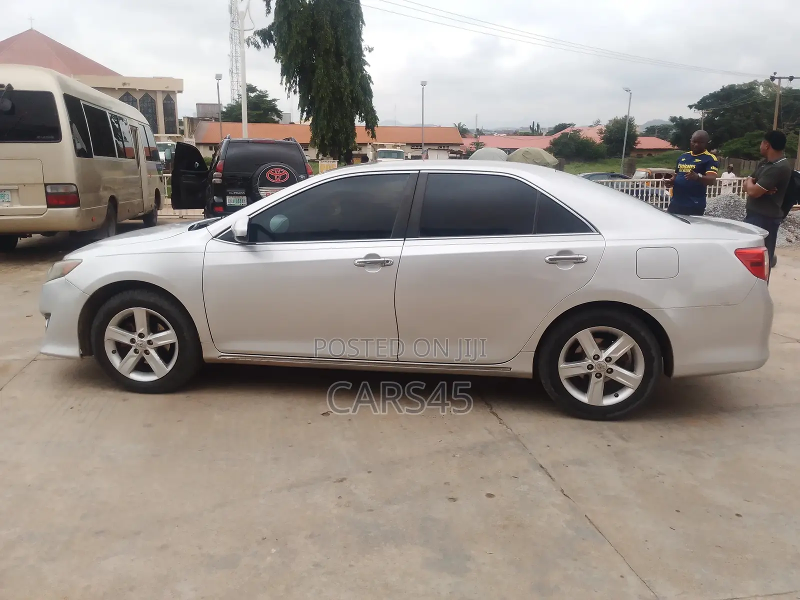 Toyota Camry 2012 Silver