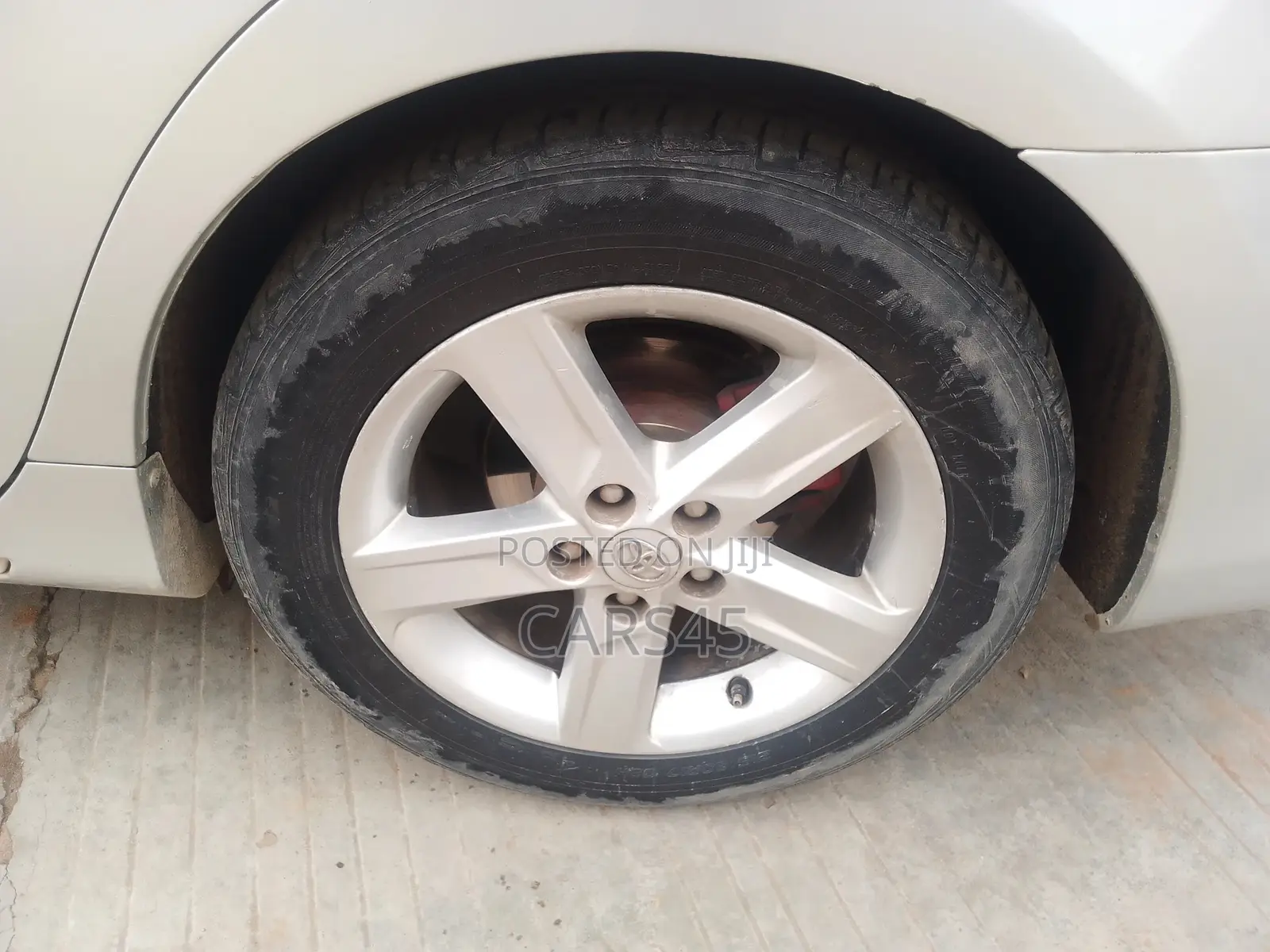 Toyota Camry 2012 Silver