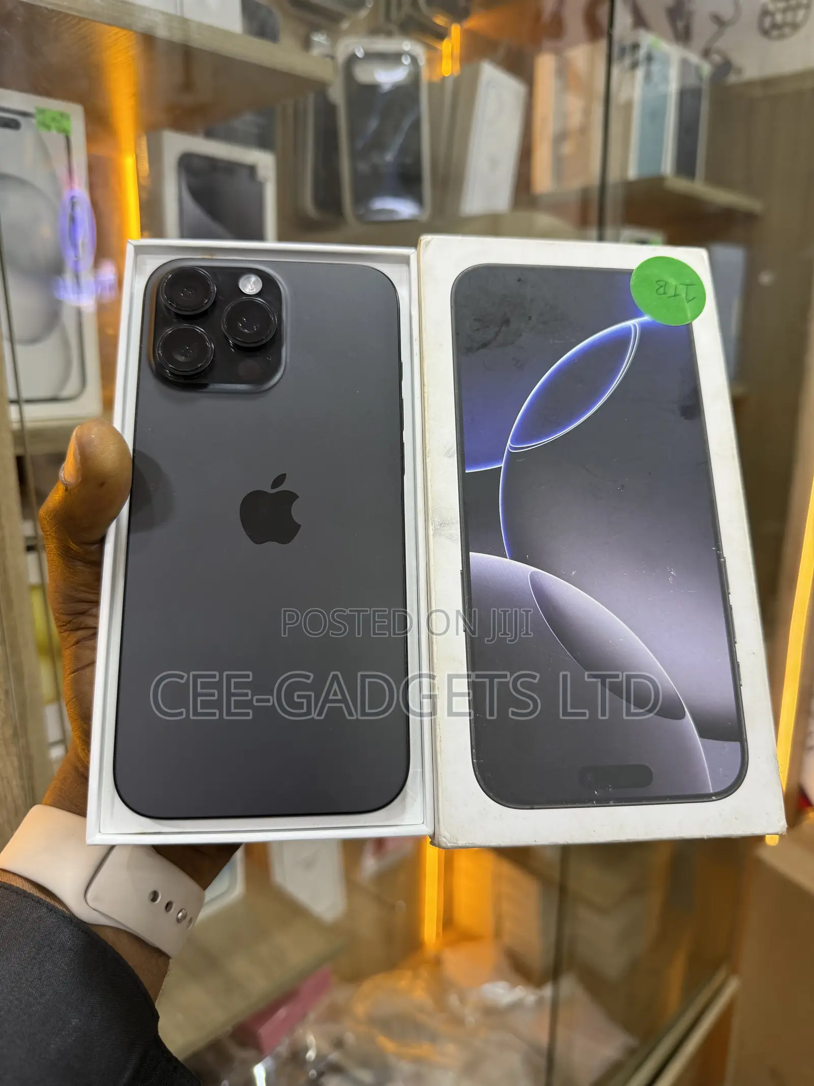 Apple iPhone 16 Pro Max 1 TB Black