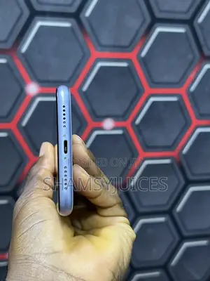 Apple iPhone 11 64 GB Blue