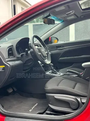 Hyundai Elantra 2019 Red