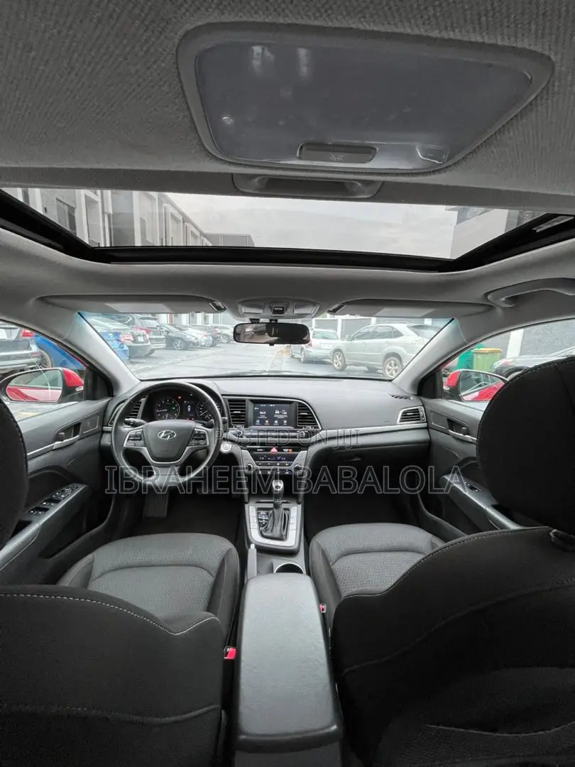 Hyundai Elantra 2019 Red