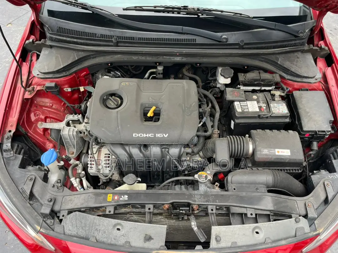 Hyundai Elantra 2019 Red