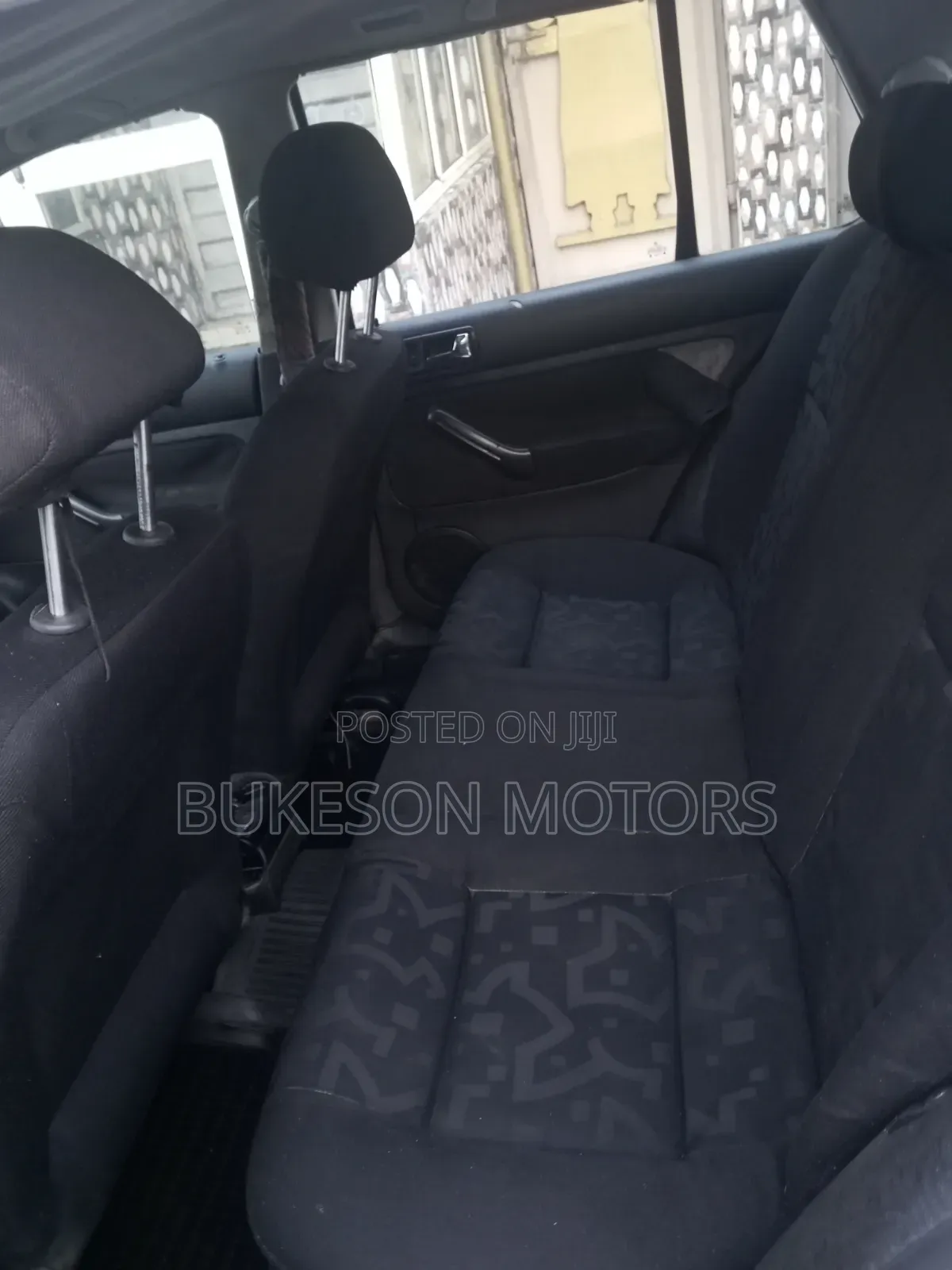 Volkswagen Golf 2005 Red