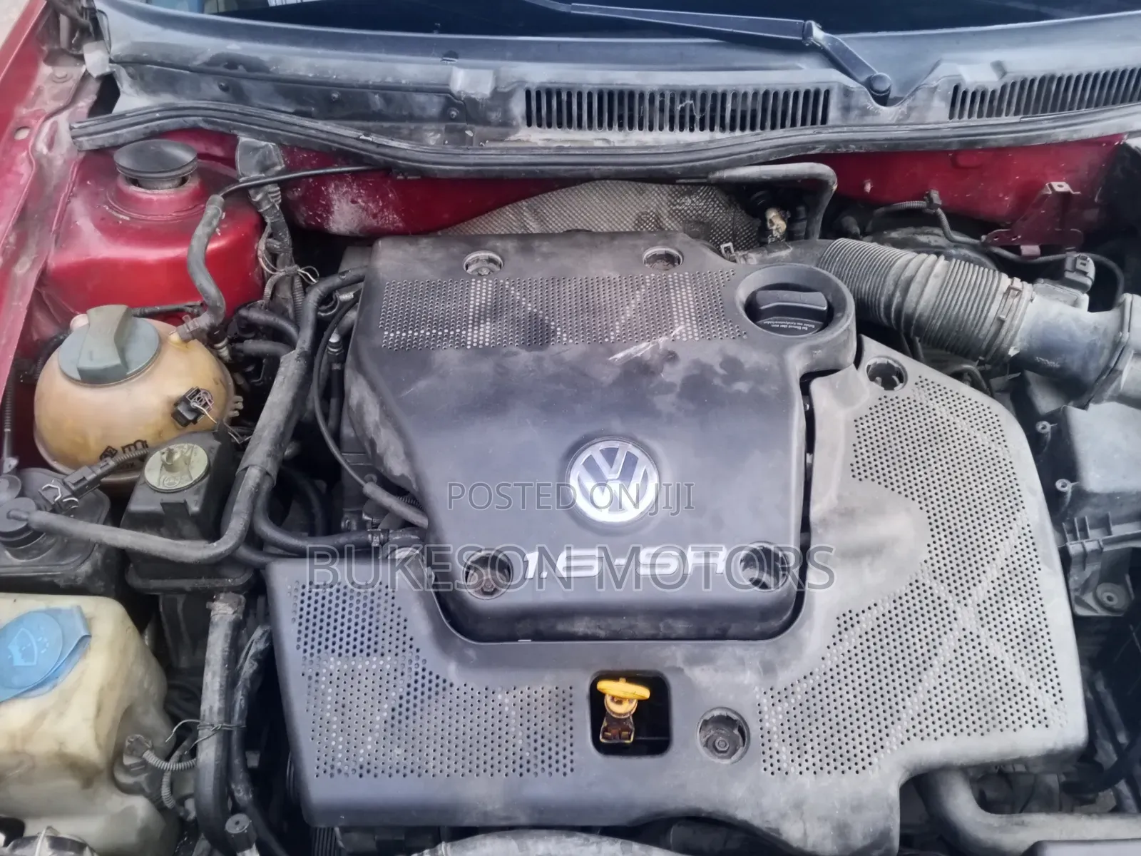 Volkswagen Golf 2005 Red