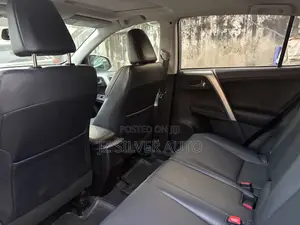 Toyota RAV4 Limited 4dr SUV (2.5L 4cyl 6A) 2015 Silver
