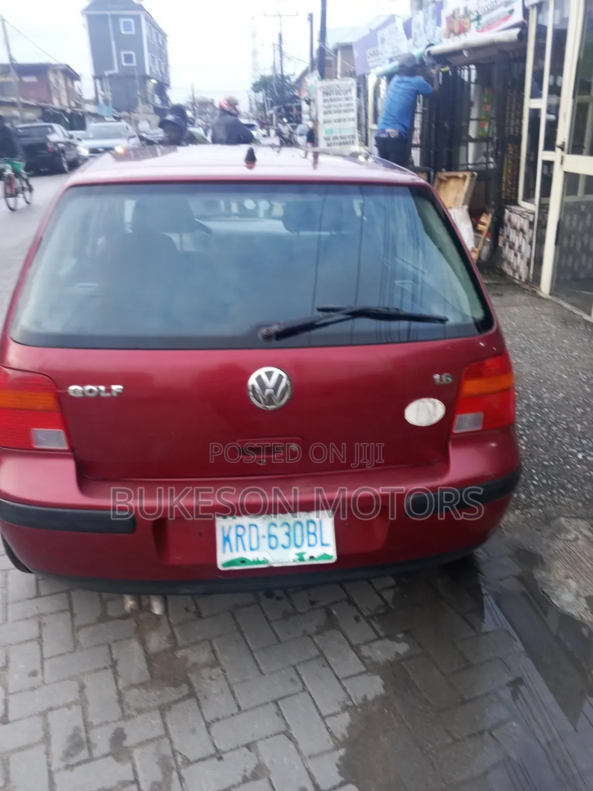 Volkswagen Golf 2005 Red