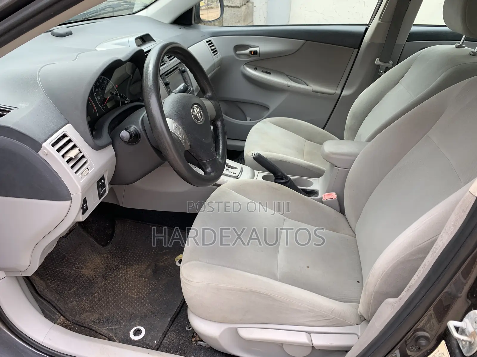 Toyota Corolla 2013 Gray
