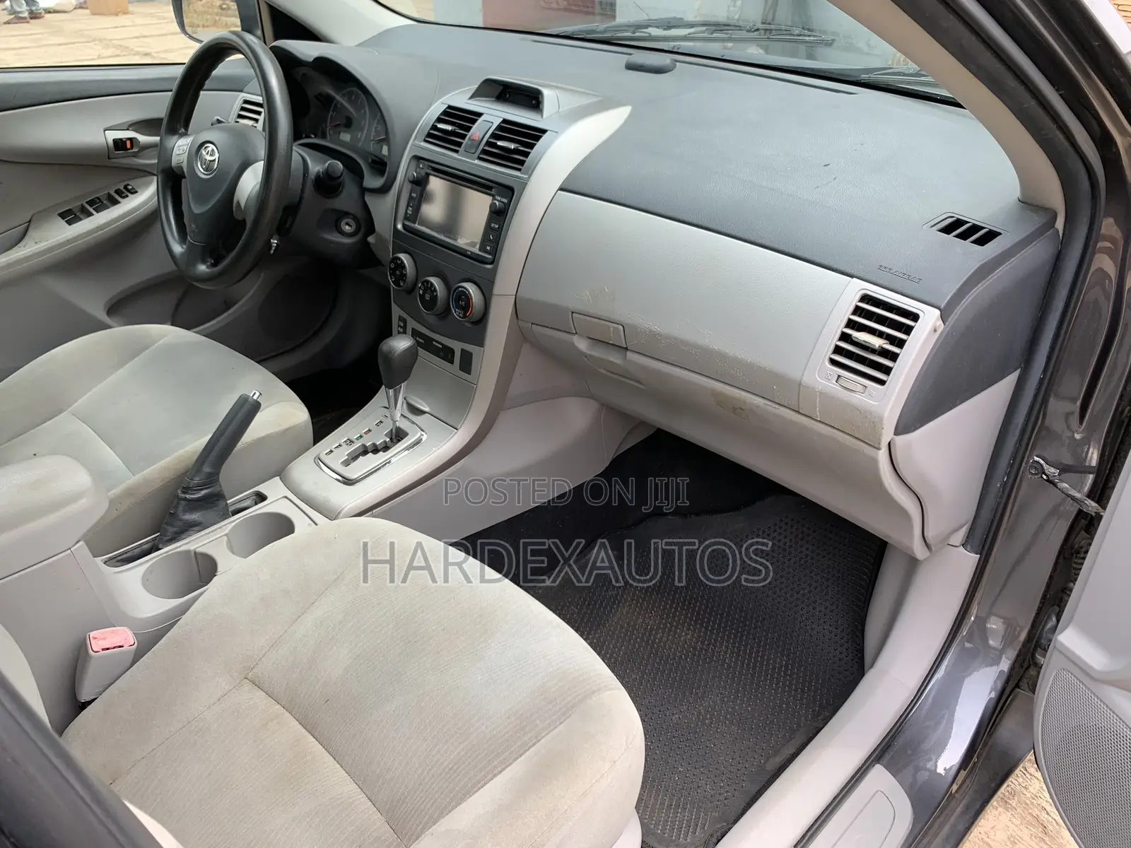 Toyota Corolla 2013 Gray