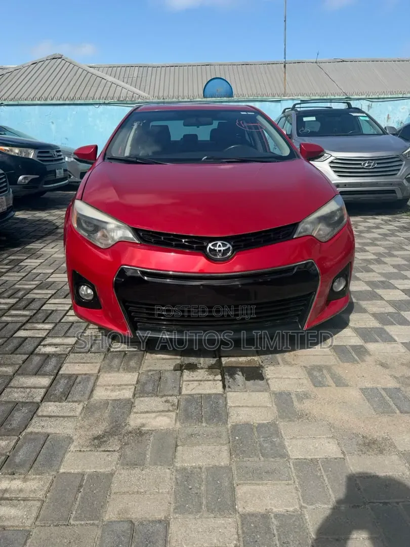 Toyota Corolla 2014 Red