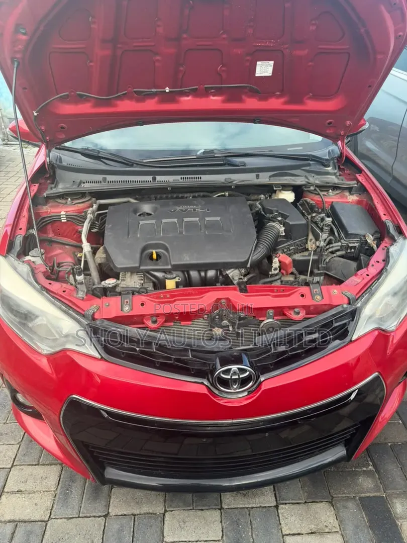 Toyota Corolla 2014 Red