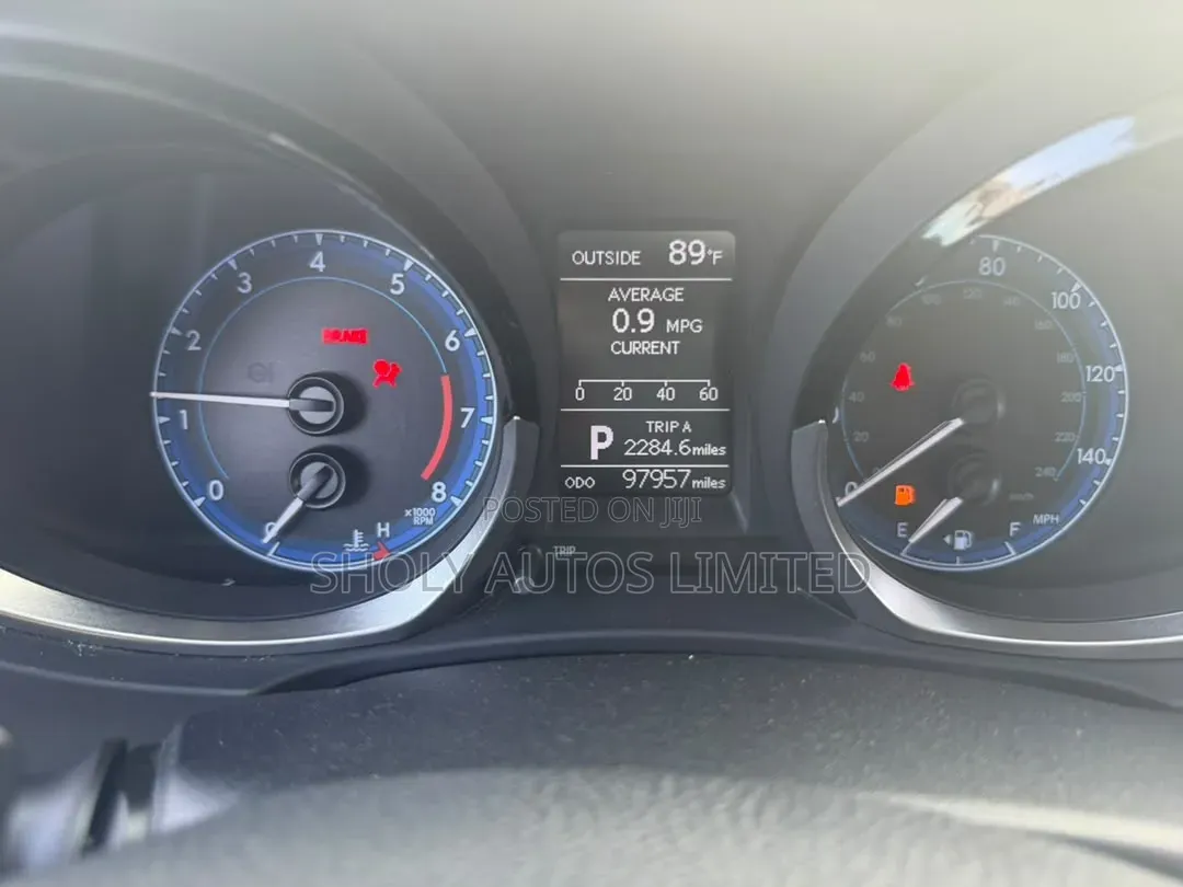 Toyota Corolla 2014 Red
