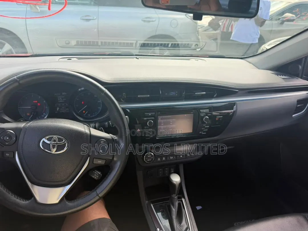 Toyota Corolla 2014 Red