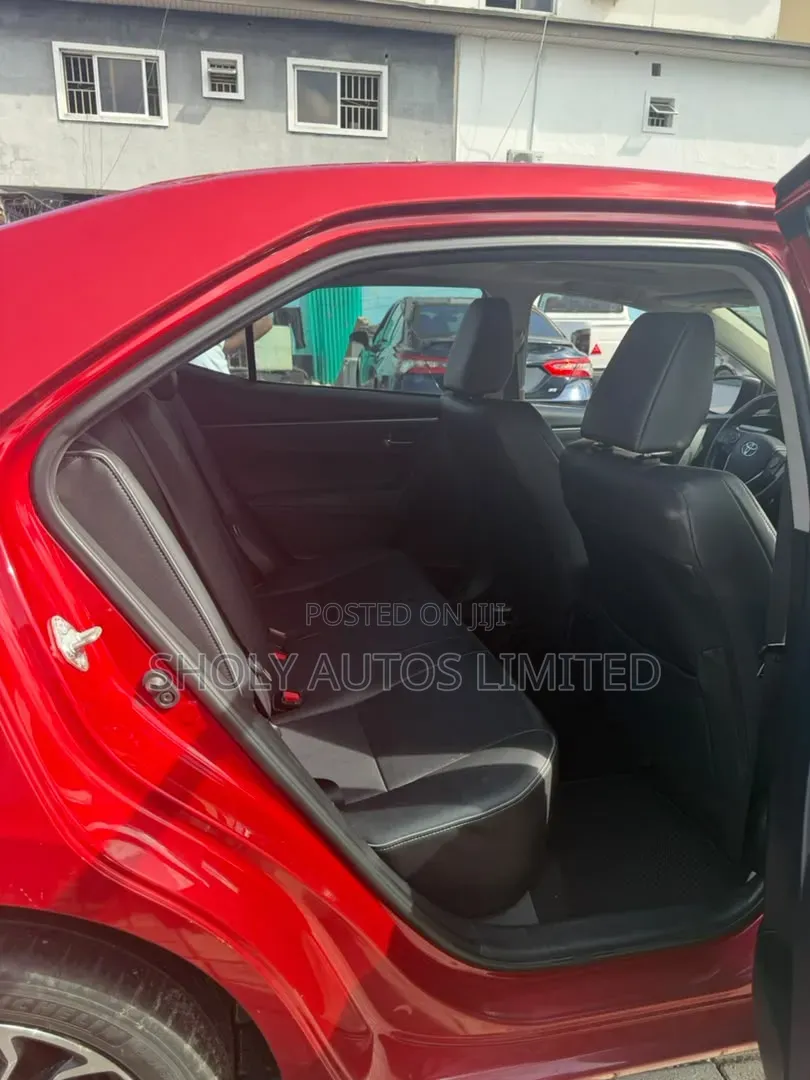 Toyota Corolla 2014 Red