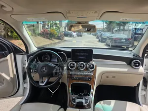 Mercedes-Benz GLC-Class 2016 White