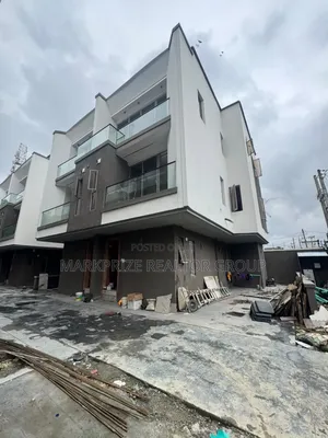 4bdrm Duplex in Adeniyi Jones Ikeja for sale