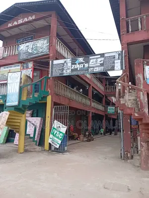 Kazam Plaza