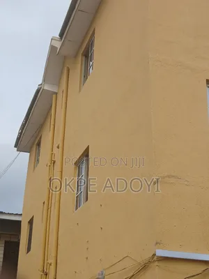 3bdrm Block of Flats in United, Sangotedo for rent