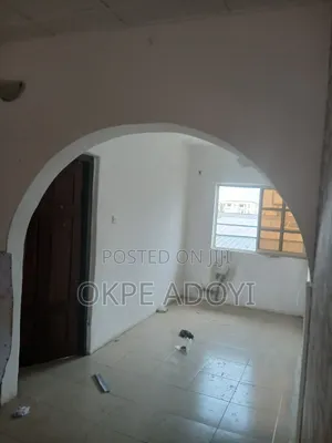3bdrm Block of Flats in United, Sangotedo for rent