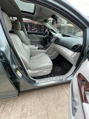 Toyota Venza Limited 2011 Green