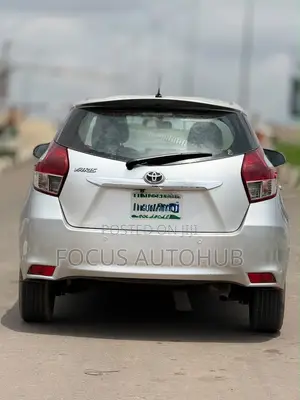 Toyota Yaris 2015 Silver