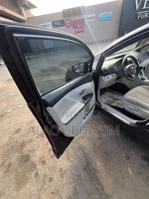 Toyota Venza LE 4dr Wagon (2.7L 4cyl 6A) 2014 Gray
