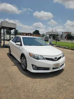 Toyota Camry 2013 White