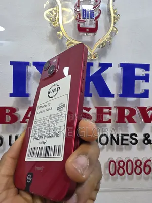 Apple iPhone 13 128 GB Red