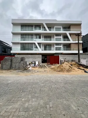2bdrm Apartment in Lekki Phase 1 for sale