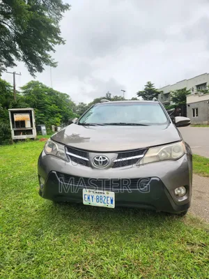 Toyota RAV4 2016 Gold