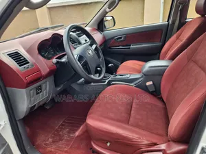 Toyota Hilux 2014 White