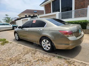 Honda Accord 2009 Gold