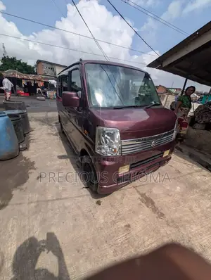 Suzuki APV Minibus 2015