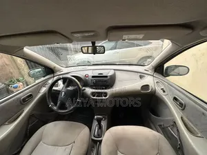 Nissan Almera 2006 Silver