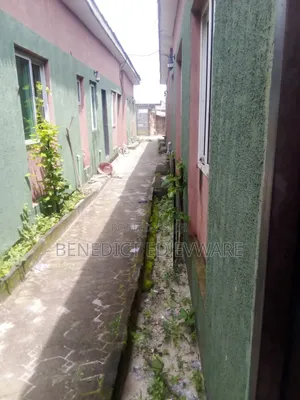 2bdrm Bungalow in Awoyaya New Road for rent
