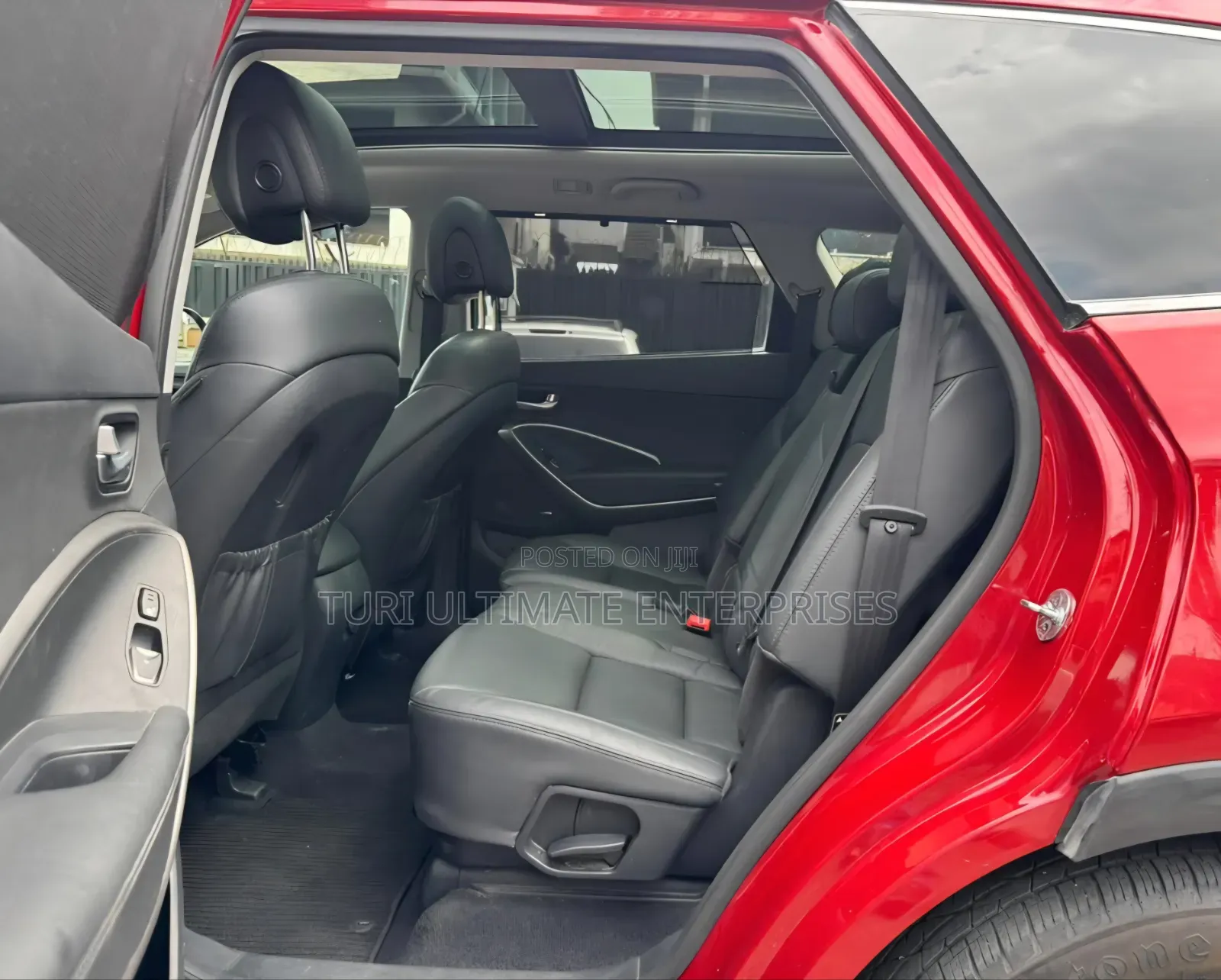 Hyundai Santa Fe 2016 Red