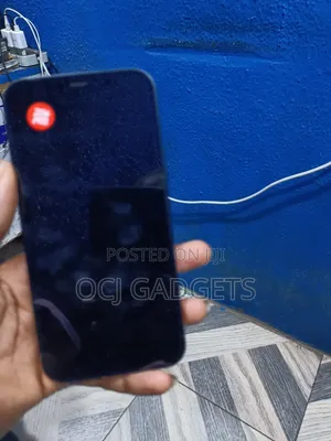 Apple iPhone 12 64 GB Black