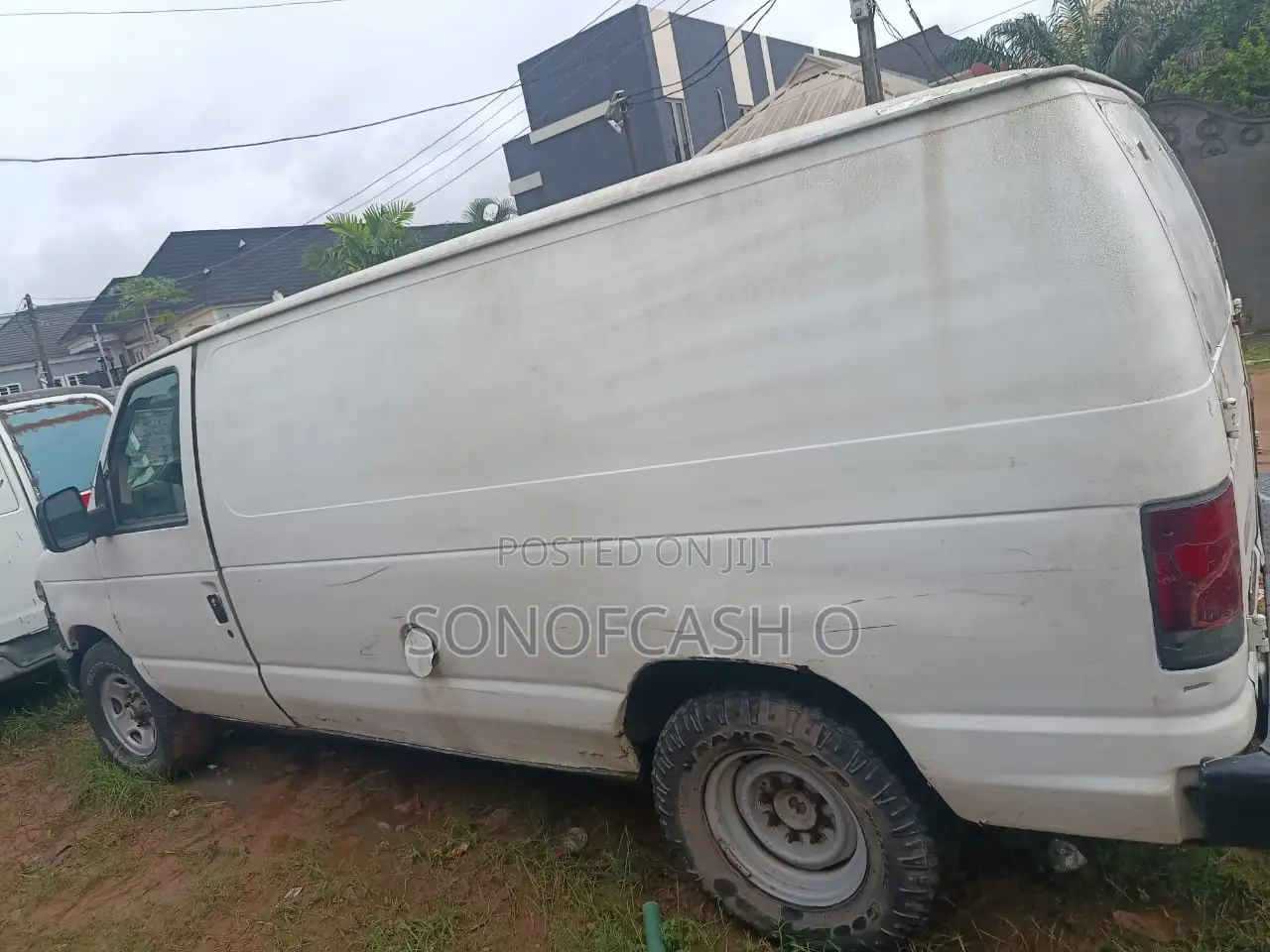 Ford E250 2010 White