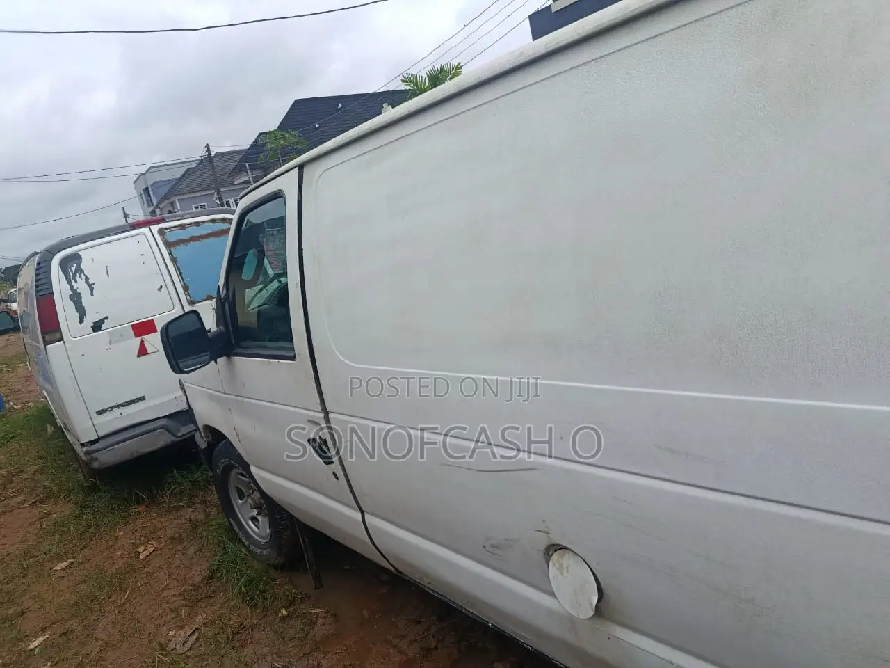 Ford E250 2010 White