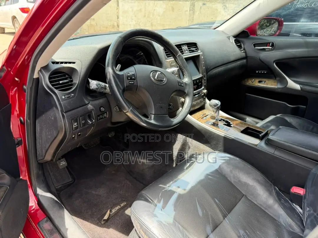 Lexus IS 2010 Red
