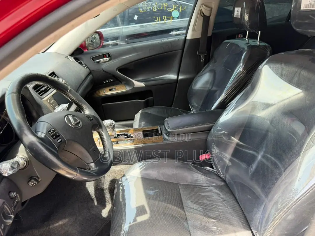 Lexus IS 2010 Red