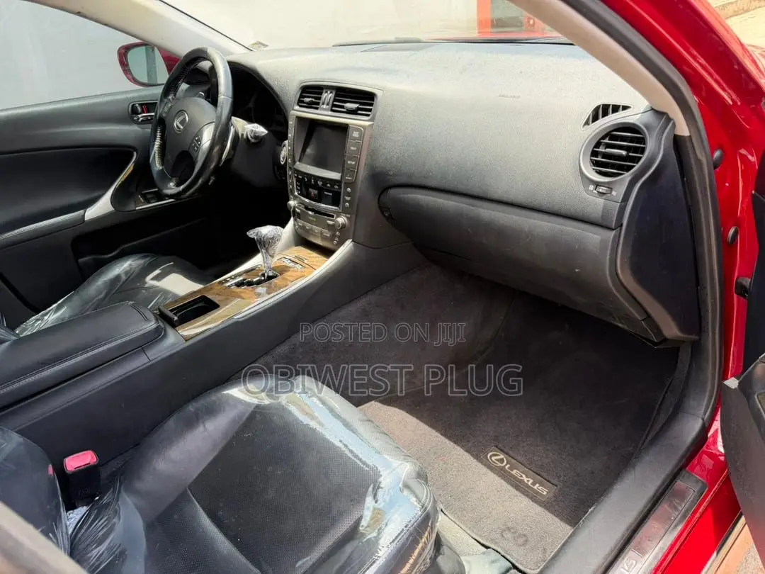 Lexus IS 2010 Red