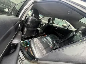 Toyota Camry XLE 4dr Sedan (2.5L 4cyl 6A) 2017 Silver