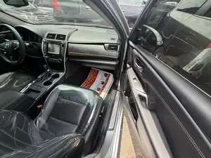 Toyota Camry XLE 4dr Sedan (2.5L 4cyl 6A) 2017 Silver