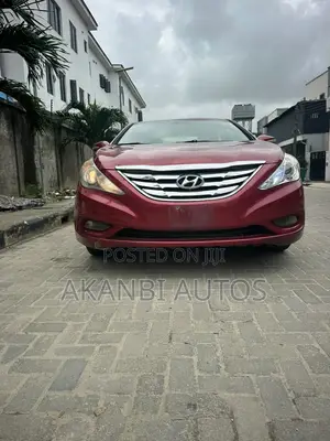 Hyundai Sonata Limited Sedan FWD (2.4L 4cyl 6A) 2013 Red