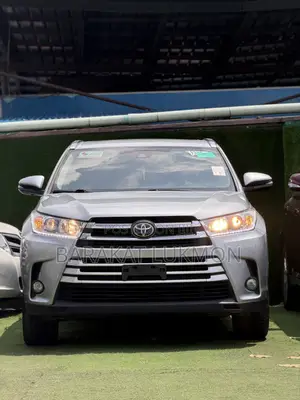Toyota Highlander Limited 4x4 V6 (3.5L 6cyl 8A) 2018 Silver